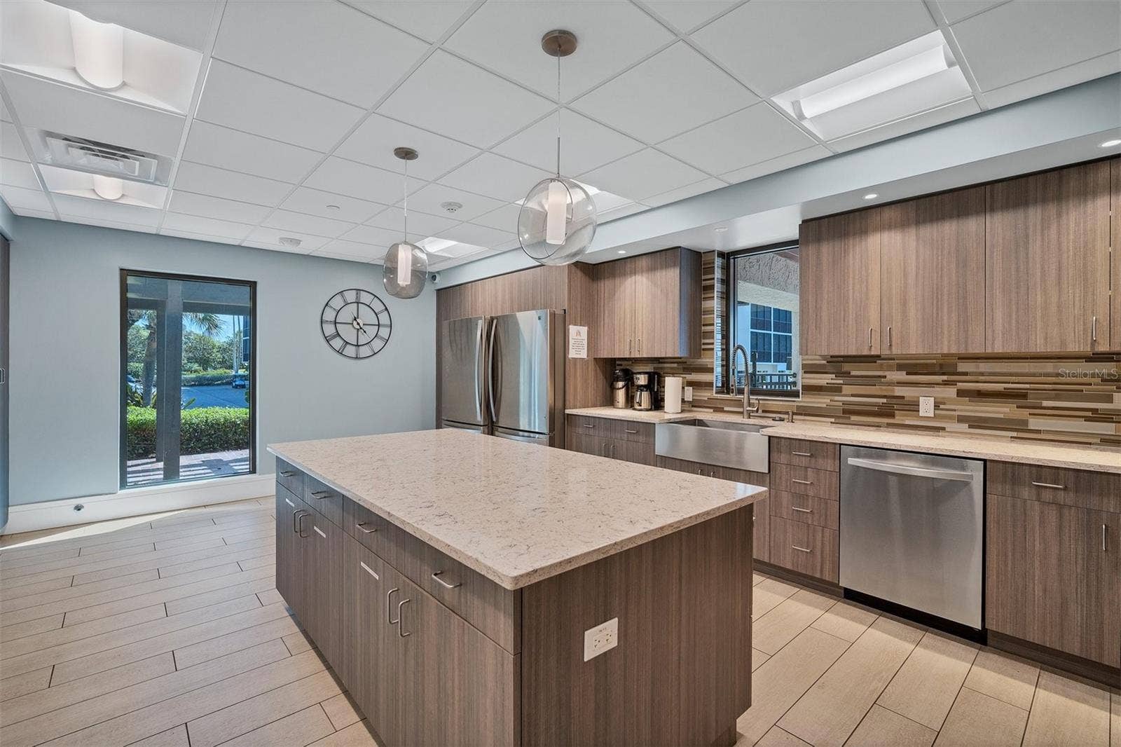 1955 GULF OF MEXICO DRIVE, #G6-407, Longboat Key, FL 34228 Club House Kitchen