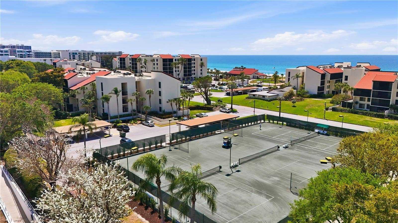 1955 GULF OF MEXICO DRIVE, #G6-407, Longboat Key, FL 34228 Tennis Courts