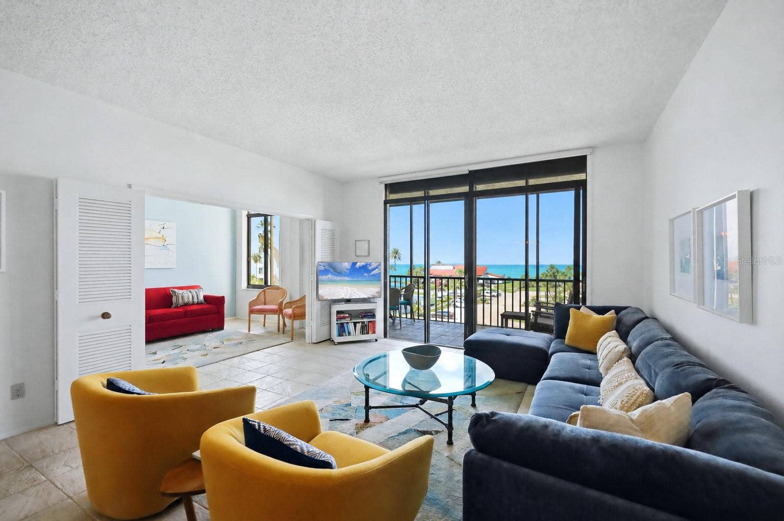 1955 GULF OF MEXICO DRIVE, #G6-407, Longboat Key, FL 34228 Living room with gulf view