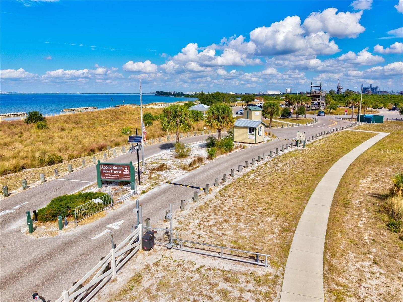 17216 SCUBA CREST STREET, Wimauma, FL 33598 17216 SCUBA CREST STREET, Wimauma, FL 33598