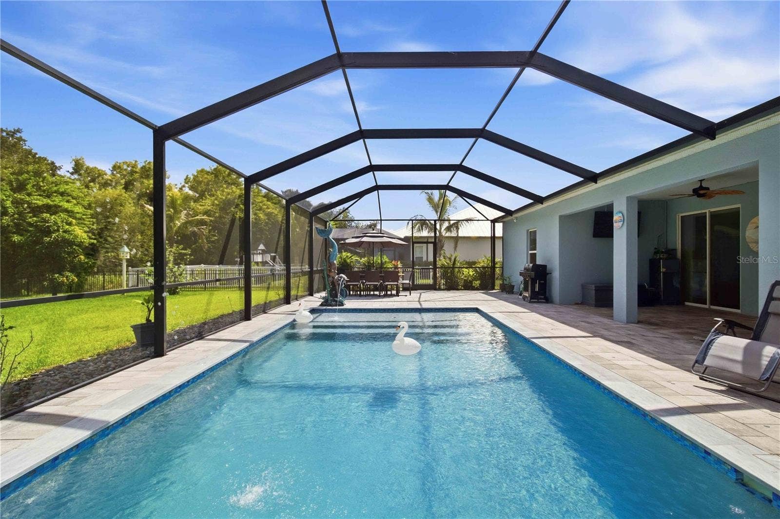 15502 31ST STREET E, Parrish, FL 34219 Spacious pool and lanai