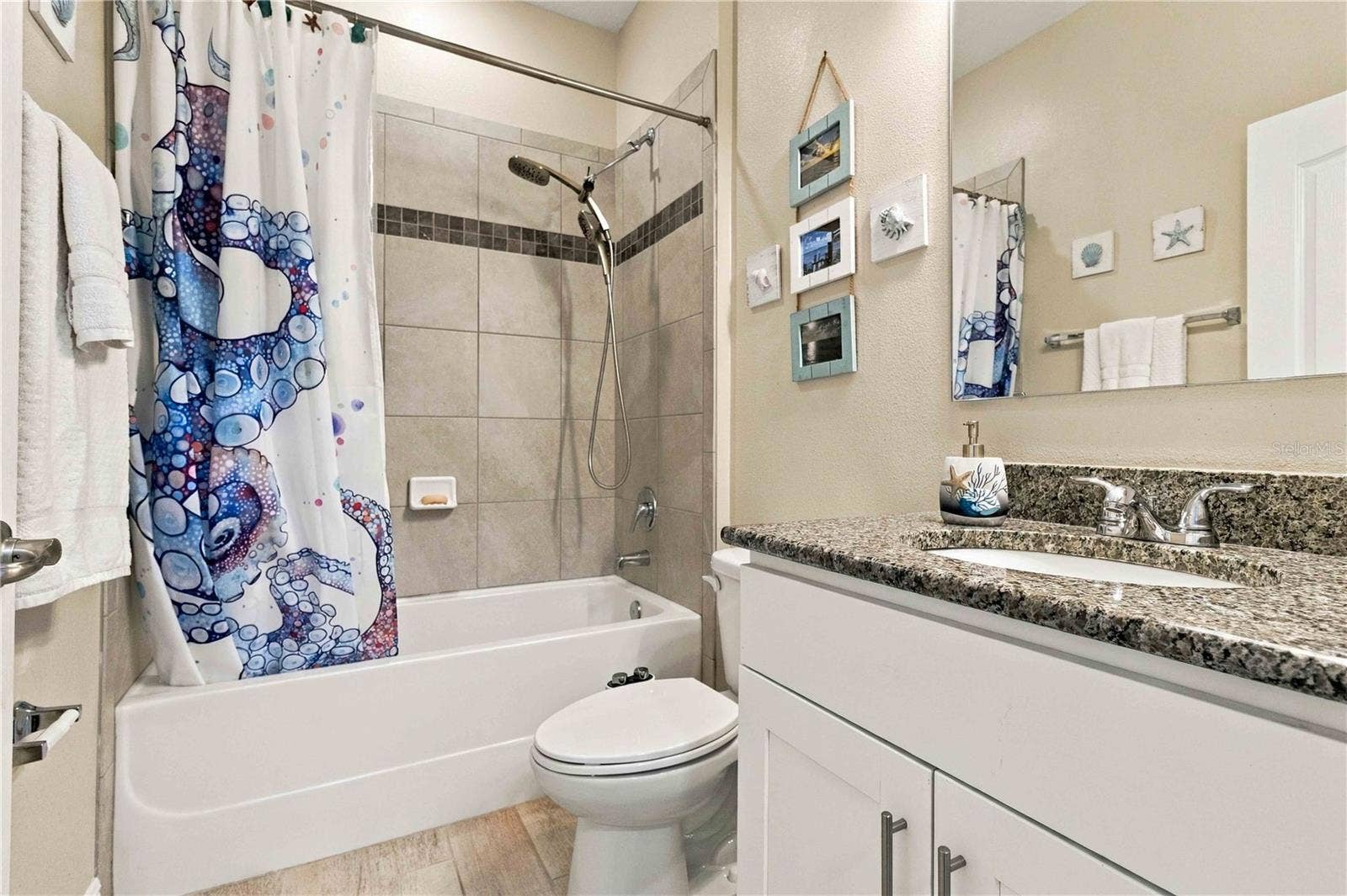 15502 31ST STREET E, Parrish, FL 34219 Bright and inviting bathroom