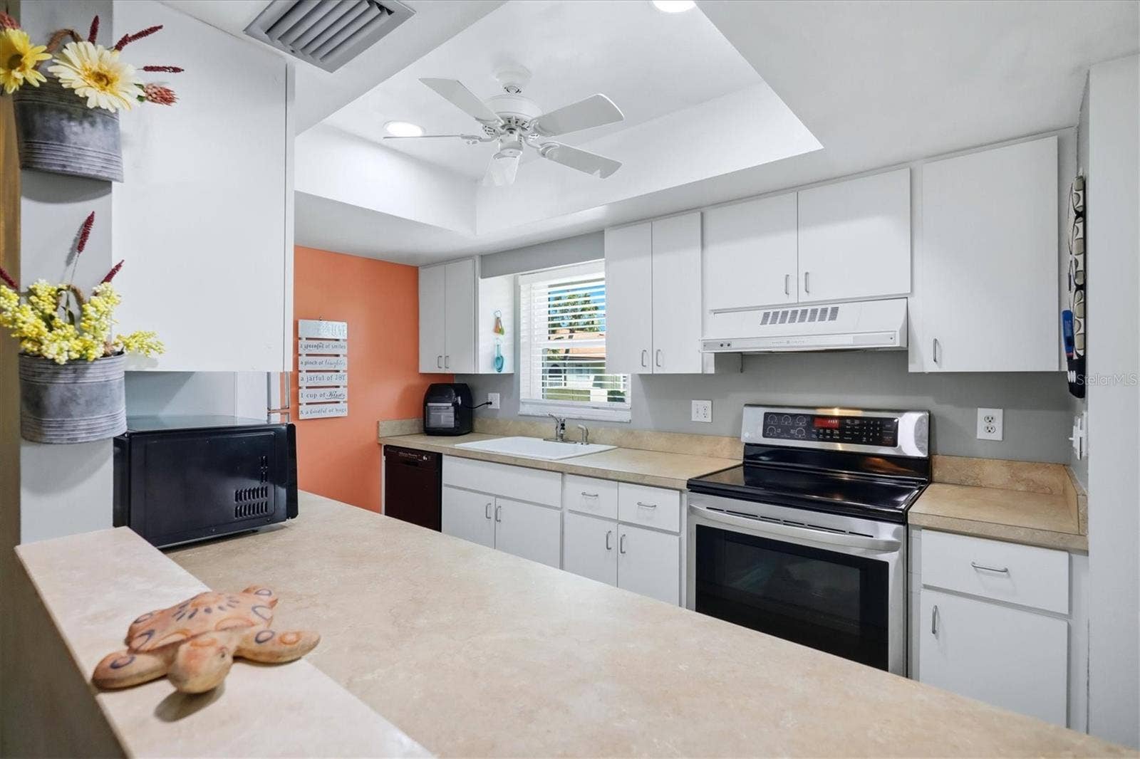 3654 HISPANIA PLACE, #323, Sarasota, FL 34232