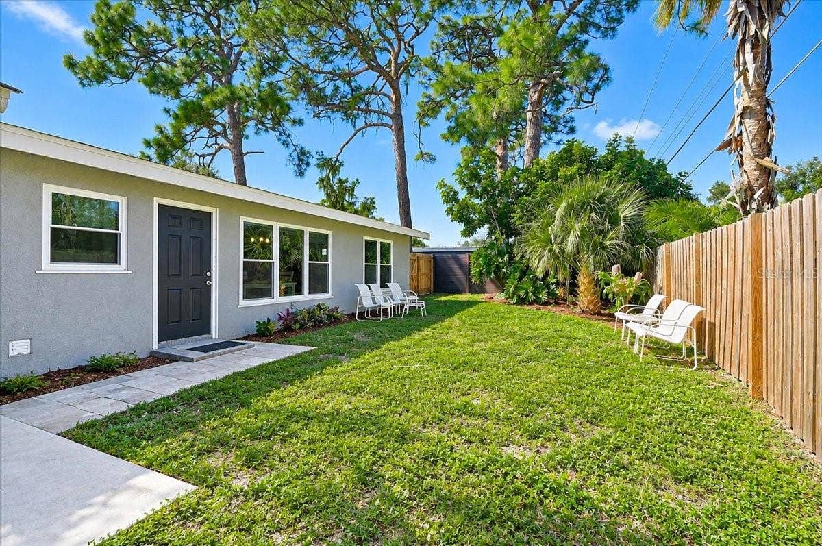 3103 BROWNING STREET, Sarasota, FL 34237 3103 BROWNING STREET, Sarasota, FL 34237