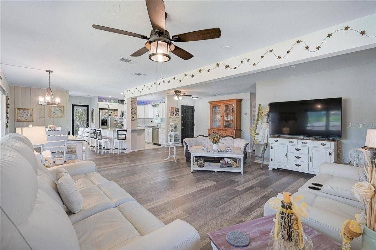 3103 BROWNING STREET, Sarasota, FL 34237 3103 BROWNING STREET, Sarasota, FL 34237