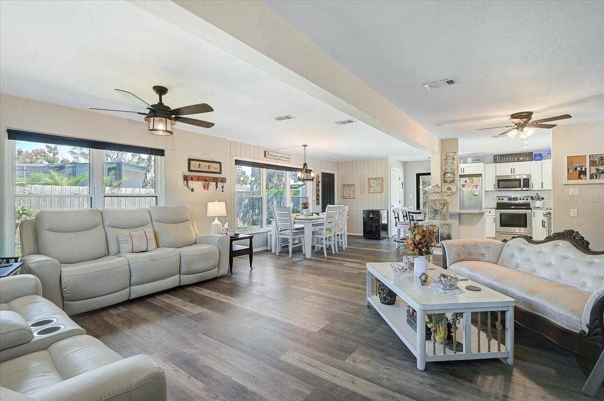 3103 BROWNING STREET, Sarasota, FL 34237 3103 BROWNING STREET, Sarasota, FL 34237