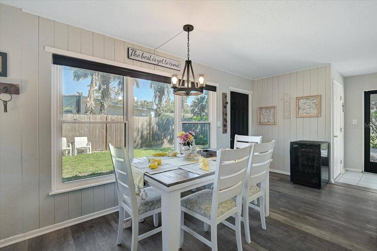 3103 BROWNING STREET, Sarasota, FL 34237 Dining Room