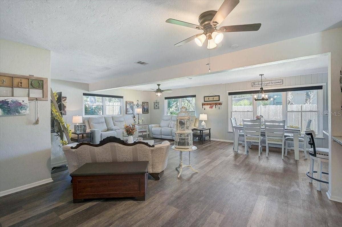 3103 BROWNING STREET, Sarasota, FL 34237 Foyer to Living Room