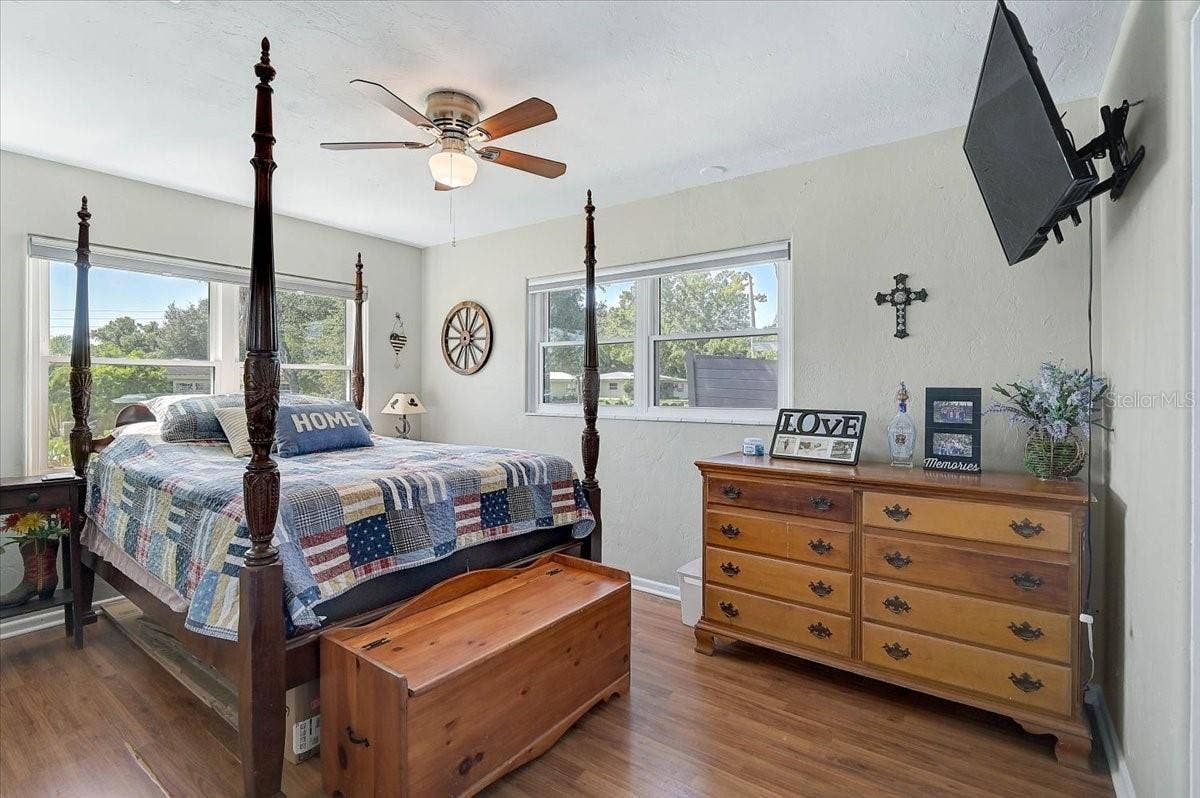 3103 BROWNING STREET, Sarasota, FL 34237 3103 BROWNING STREET, Sarasota, FL 34237