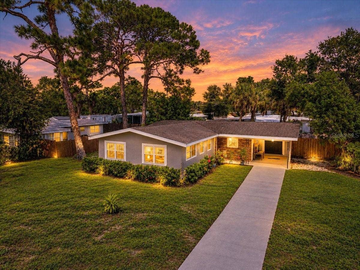 3103 BROWNING STREET, Sarasota, FL 34237 3103 BROWNING STREET, Sarasota, FL 34237