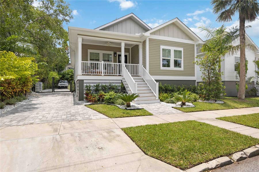 Property photo for 1623 8TH AVENUE W, Bradenton, FL