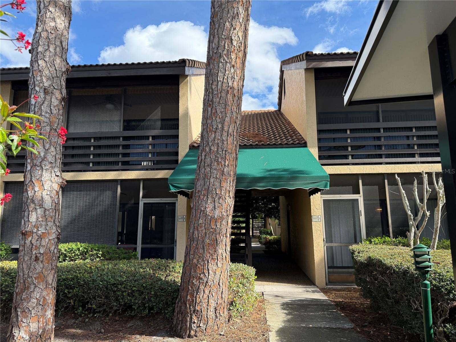 5697 ASHTON LAKE DRIVE, #6, Sarasota, FL 34231 5697 ASHTON LAKE DRIVE, #6, Sarasota, FL 34231