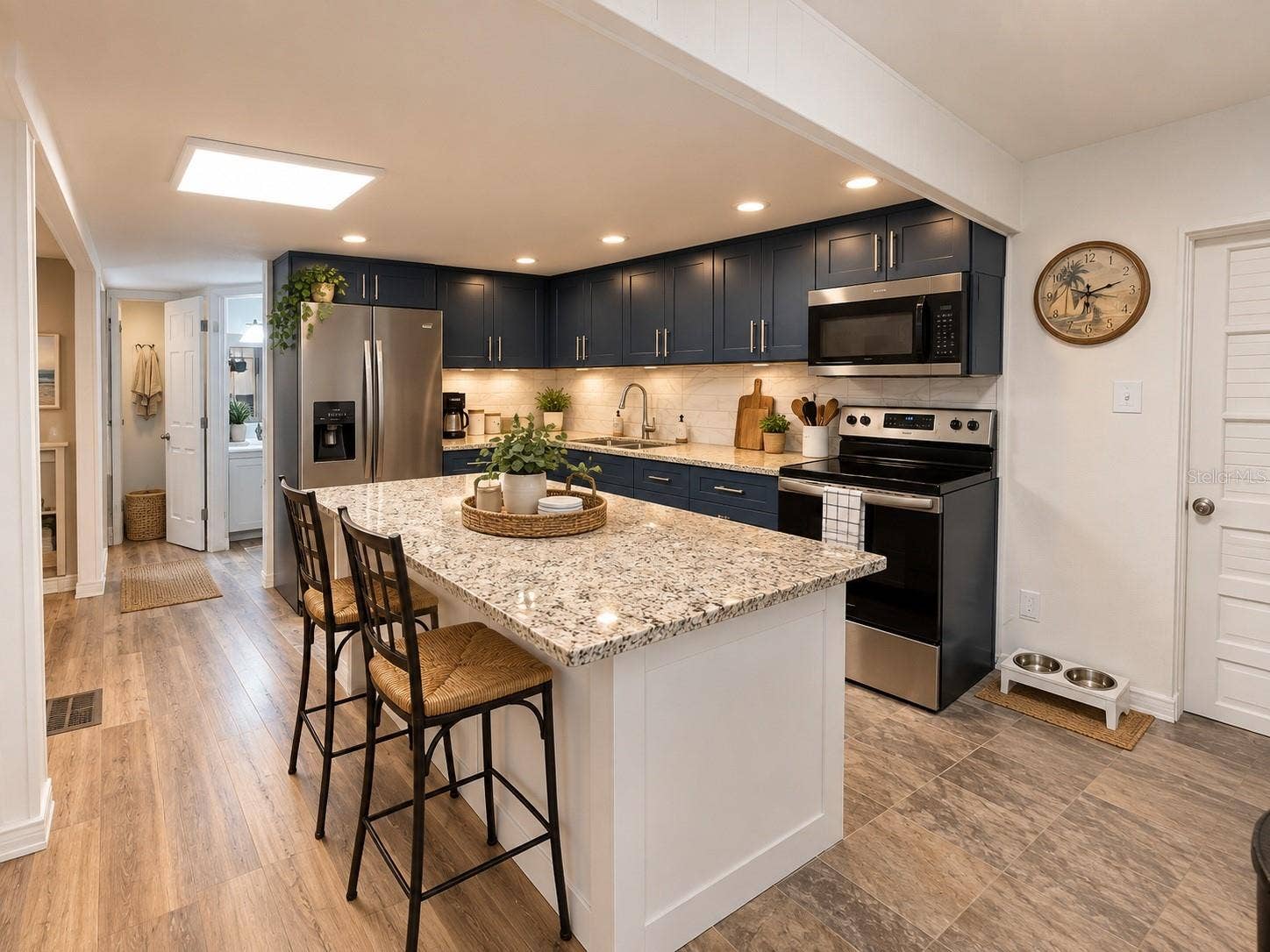 6925 W BAYOU LANE, Bradenton, FL 34207 6925 W BAYOU LANE, Bradenton, FL 34207