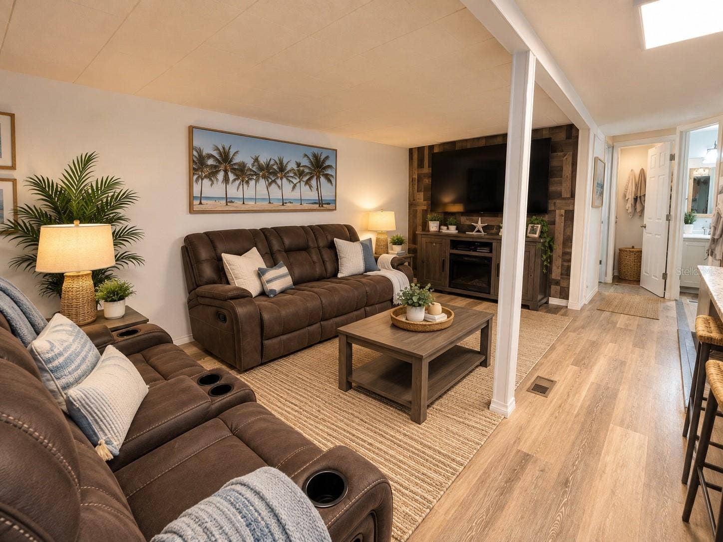 6925 W BAYOU LANE, Bradenton, FL 34207 6925 W BAYOU LANE, Bradenton, FL 34207
