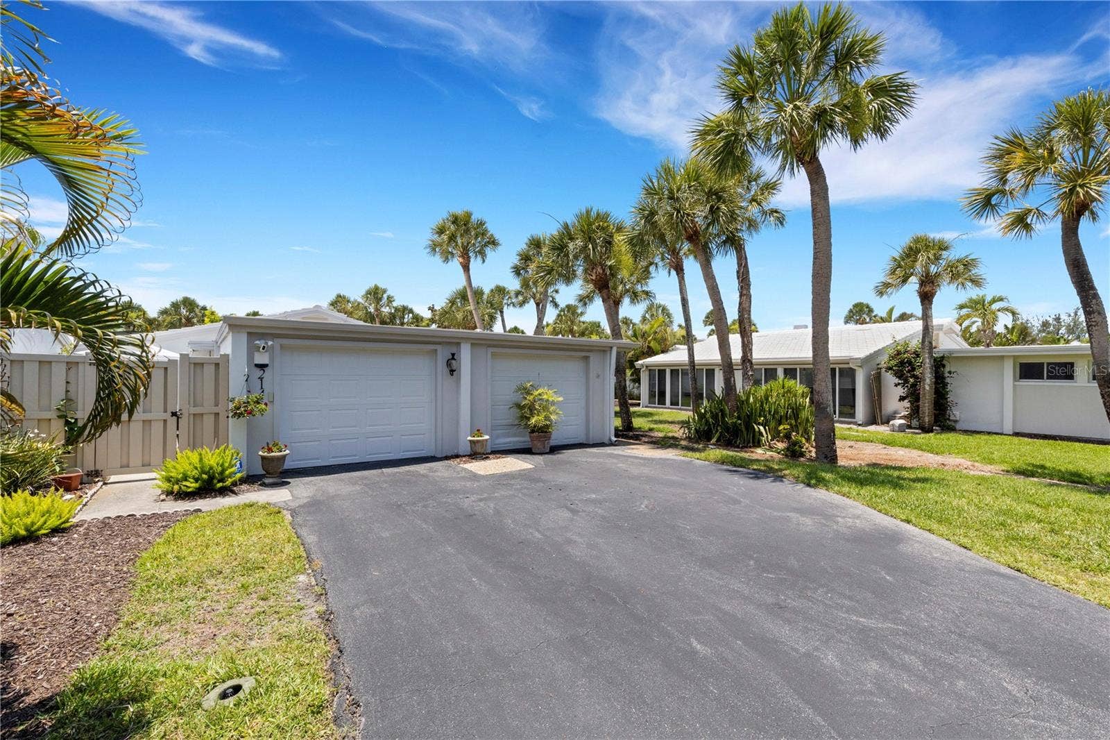 214 HOURGLASS WAY, #V-4, Sarasota, FL 34242 214 HOURGLASS WAY, #V-4, Sarasota, FL 34242