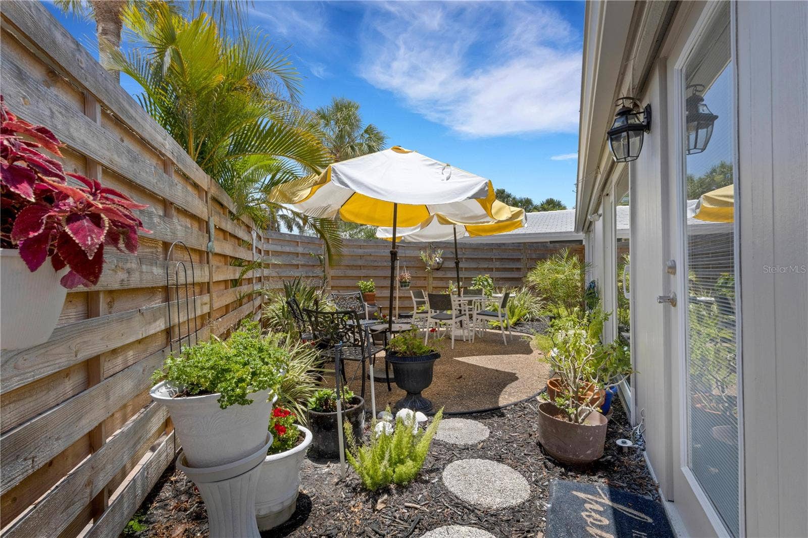 214 HOURGLASS WAY, #V-4, Sarasota, FL 34242 214 HOURGLASS WAY, #V-4, Sarasota, FL 34242