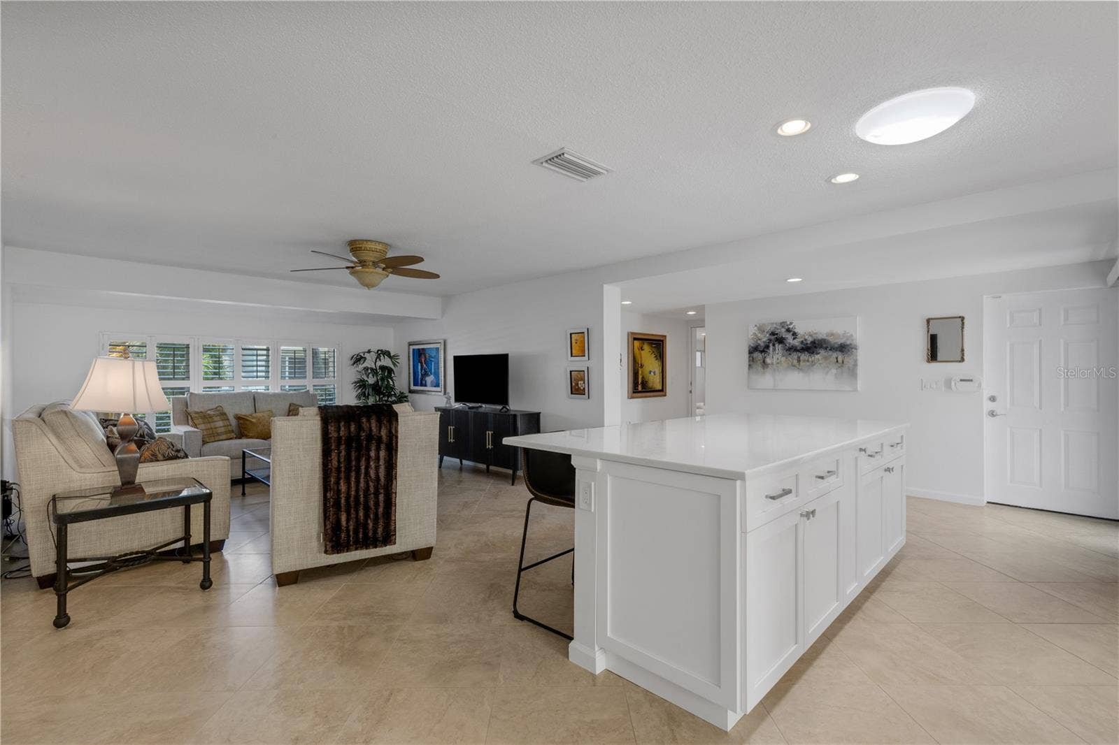 214 HOURGLASS WAY, #V-4, Sarasota, FL 34242 214 HOURGLASS WAY, #V-4, Sarasota, FL 34242