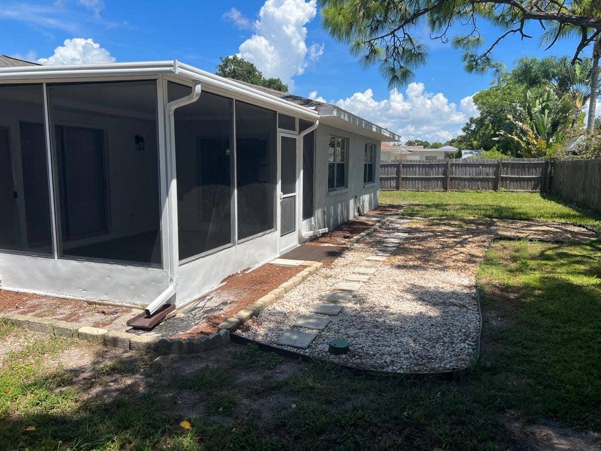4115 23RD AVE W, Bradenton, FL 34205 4115 23RD AVE W, Bradenton, FL 34205