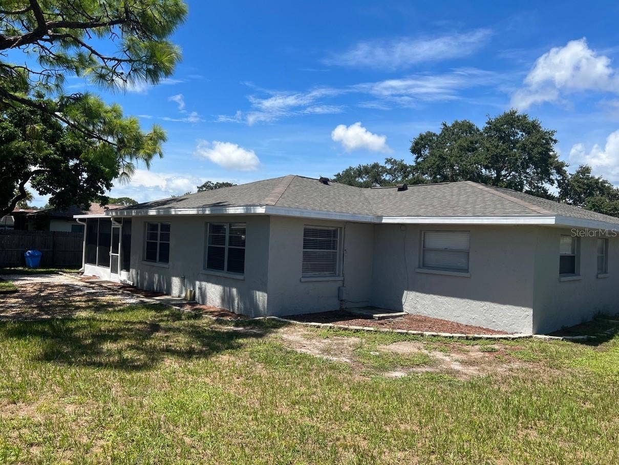 4115 23RD AVE W, Bradenton, FL 34205 4115 23RD AVE W, Bradenton, FL 34205