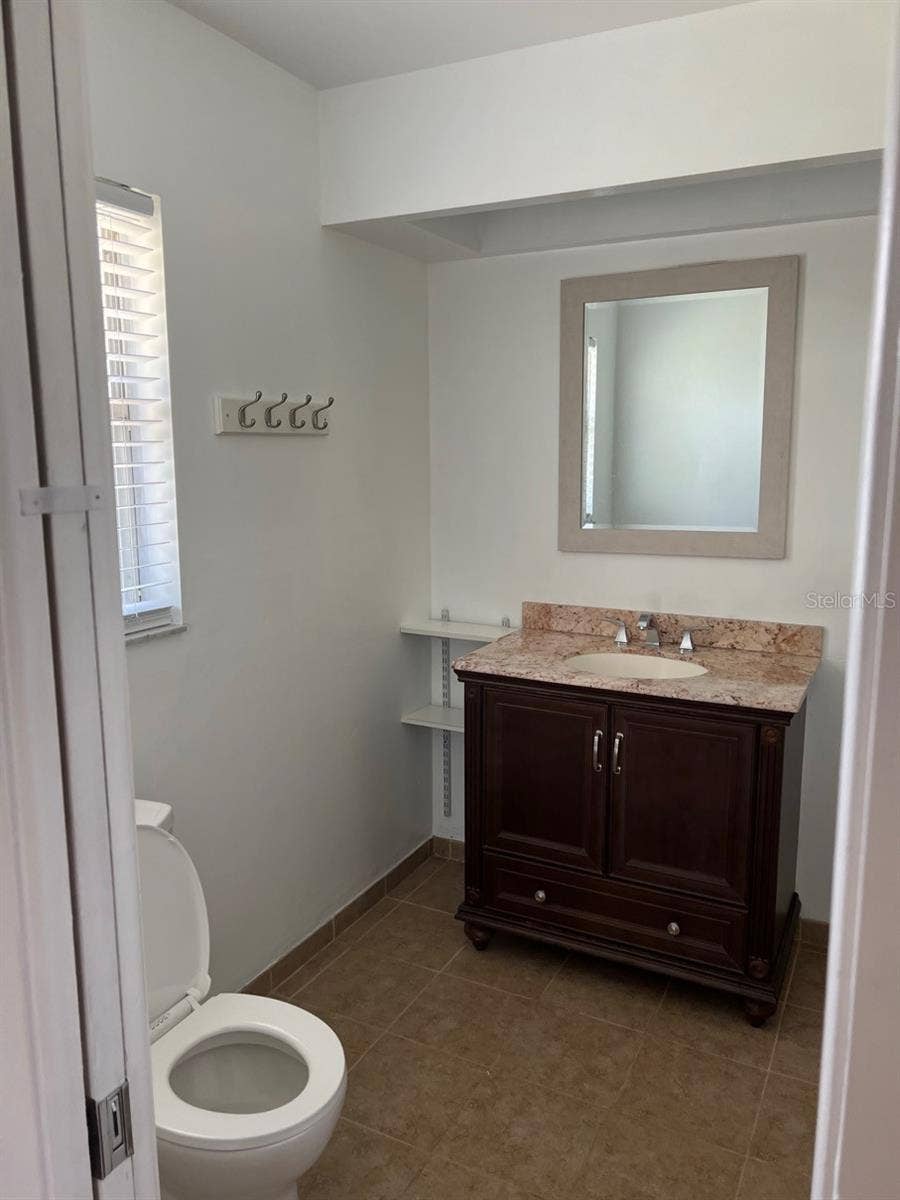 4115 23RD AVE W, Bradenton, FL 34205 4115 23RD AVE W, Bradenton, FL 34205