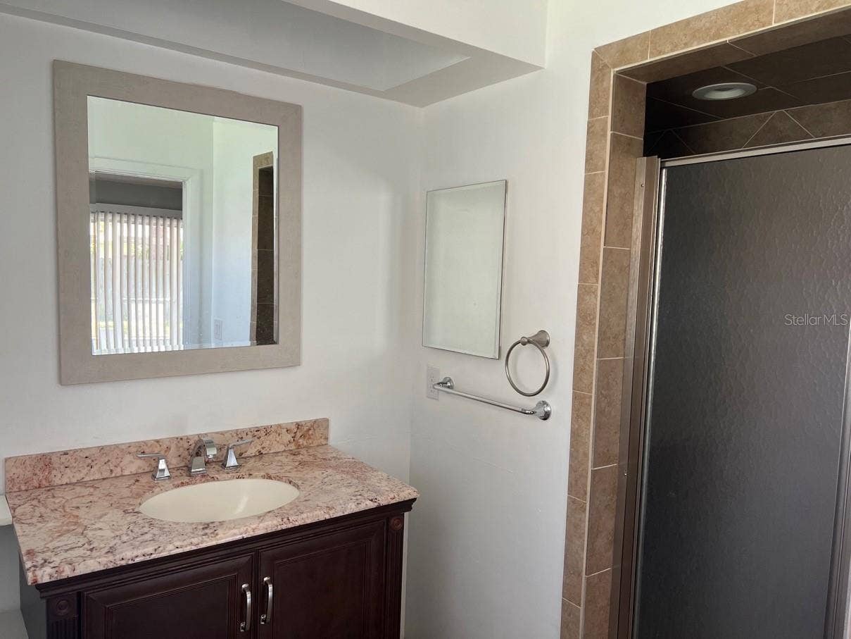 4115 23RD AVE W, Bradenton, FL 34205 4115 23RD AVE W, Bradenton, FL 34205
