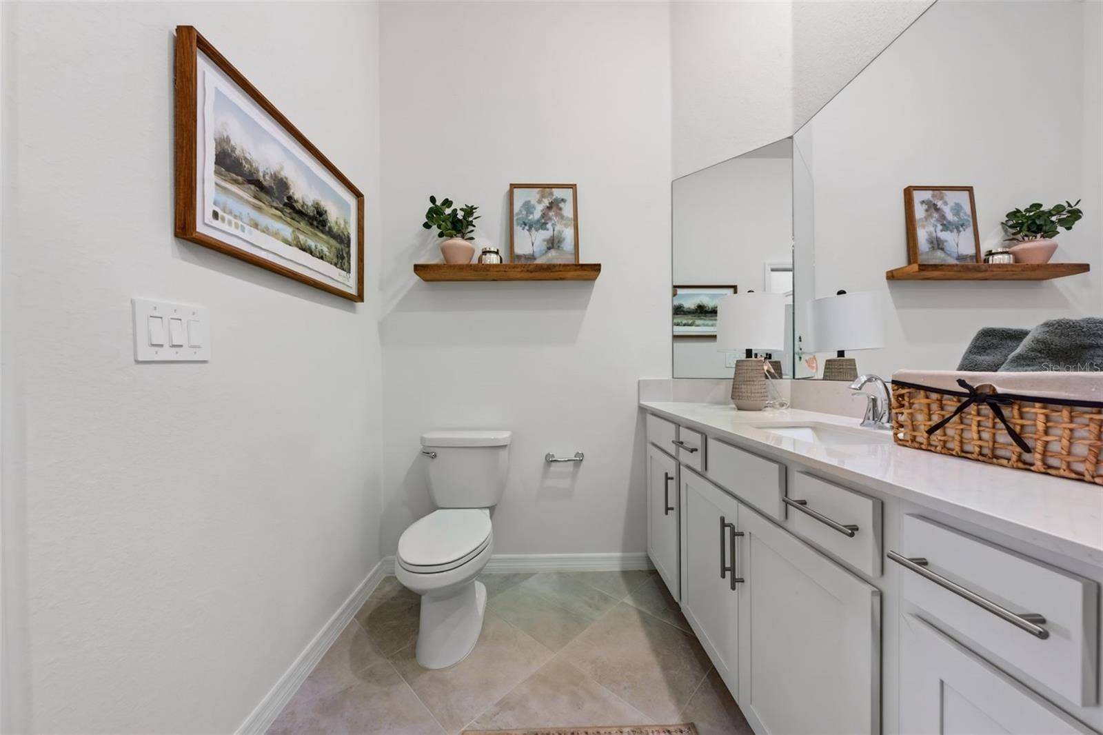 18911 SCALLOP LOOP, #204, Lakewood Ranch, FL 34211 Model home - not actual unit