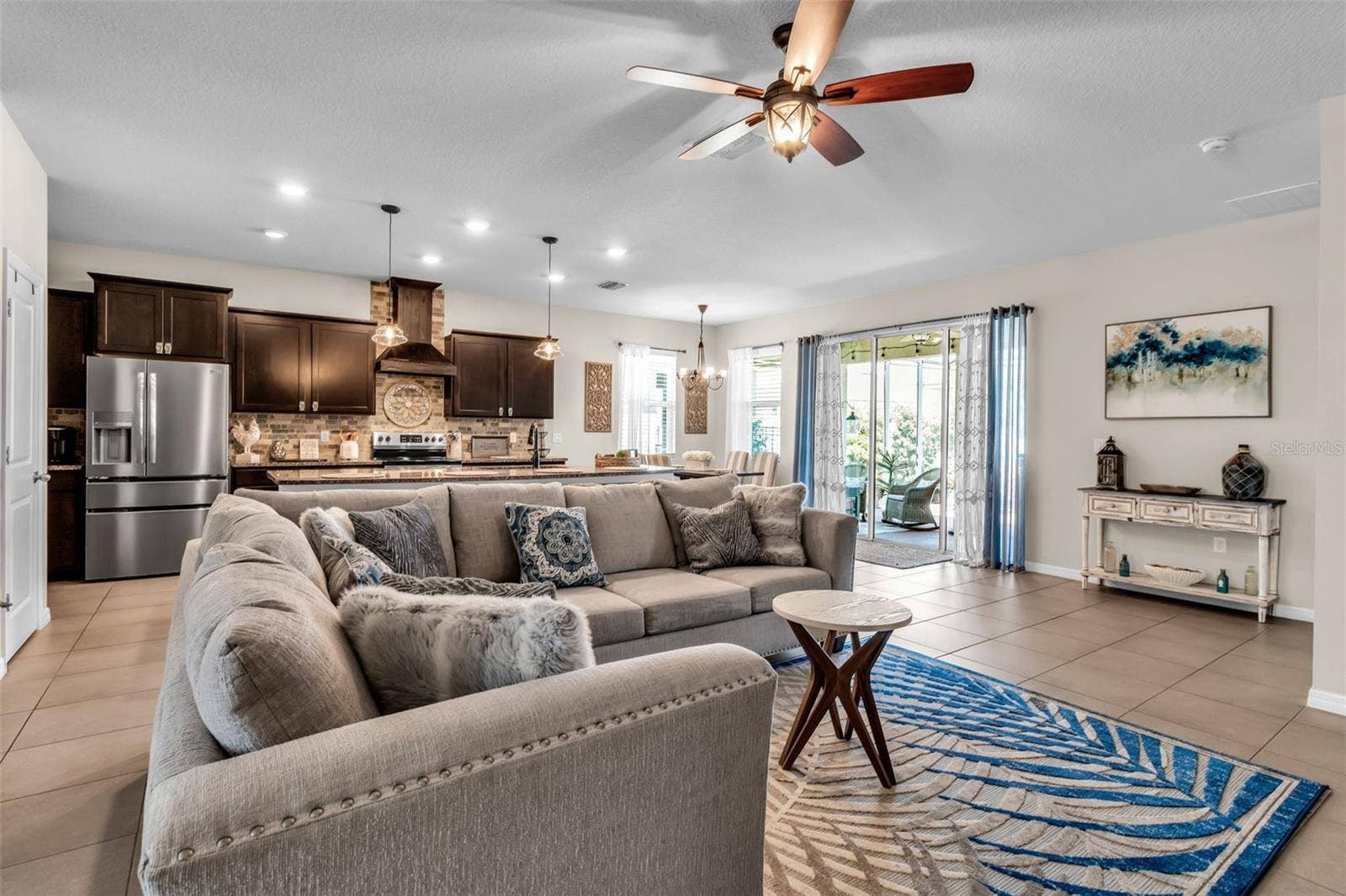 13225 WATERLEAF GARDEN CIRCLE, Riverview, FL 33579 13225 WATERLEAF GARDEN CIRCLE, Riverview, FL 33579