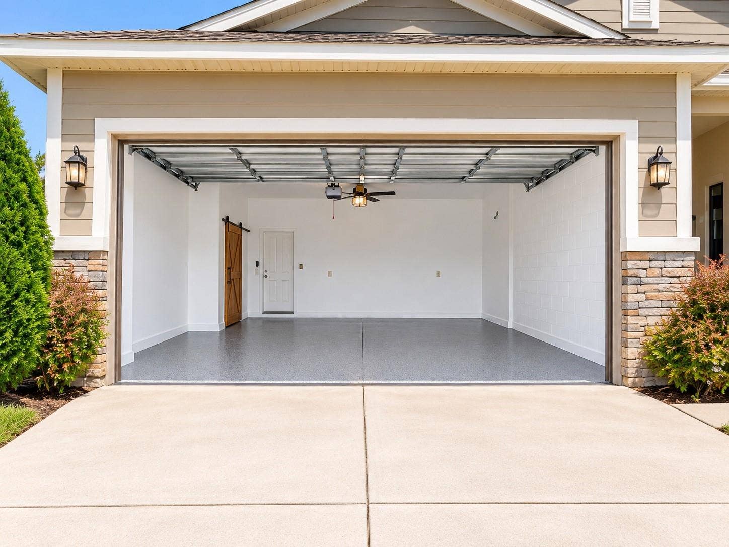 13225 WATERLEAF GARDEN CIRCLE, Riverview, FL 33579 13225 WATERLEAF GARDEN CIRCLE, Riverview, FL 33579