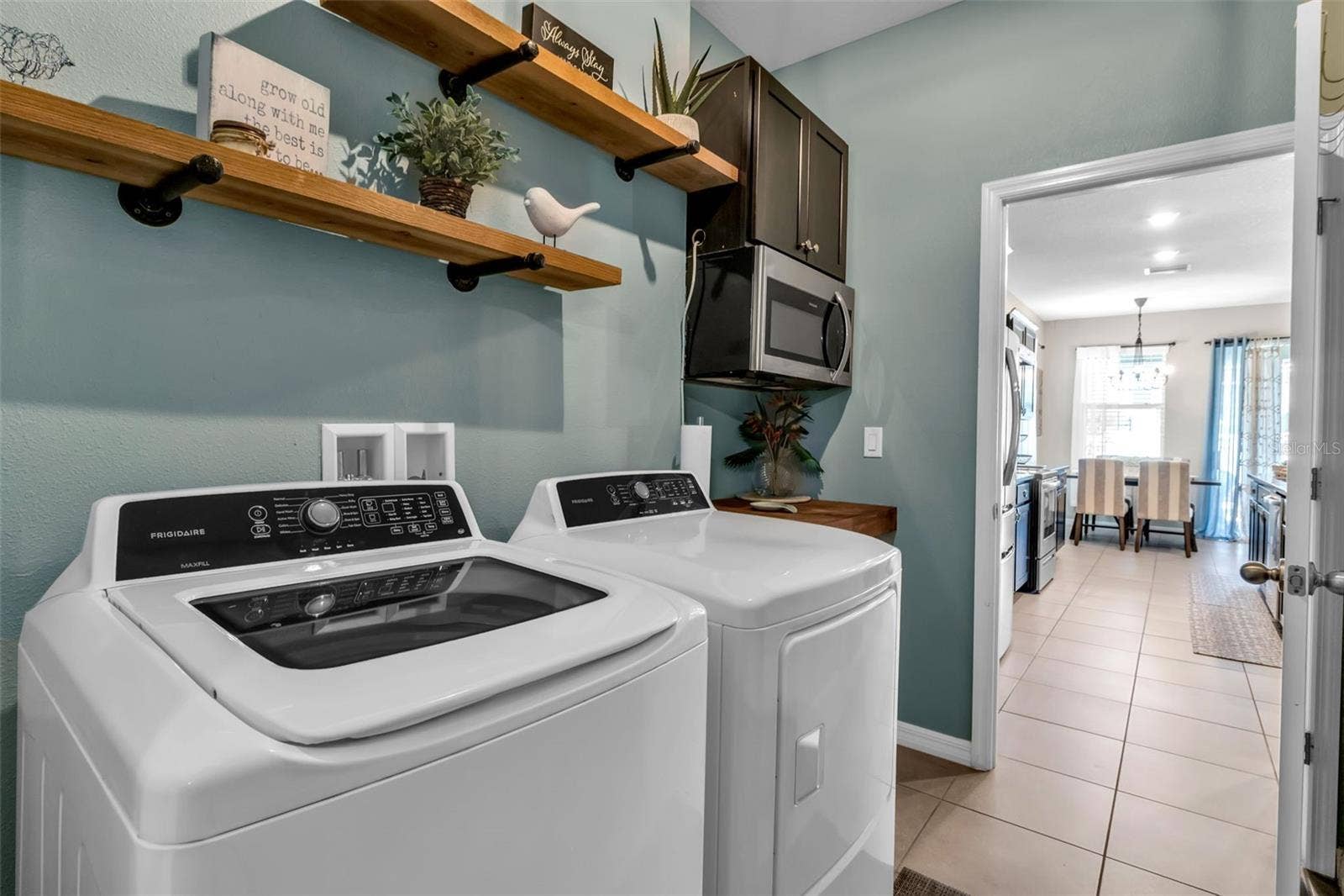 13225 WATERLEAF GARDEN CIRCLE, Riverview, FL 33579 13225 WATERLEAF GARDEN CIRCLE, Riverview, FL 33579