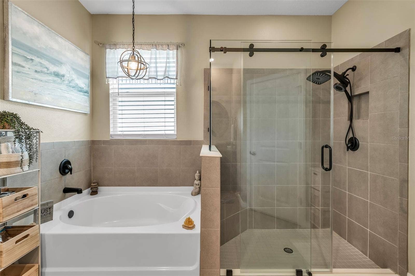 13225 WATERLEAF GARDEN CIRCLE, Riverview, FL 33579 13225 WATERLEAF GARDEN CIRCLE, Riverview, FL 33579