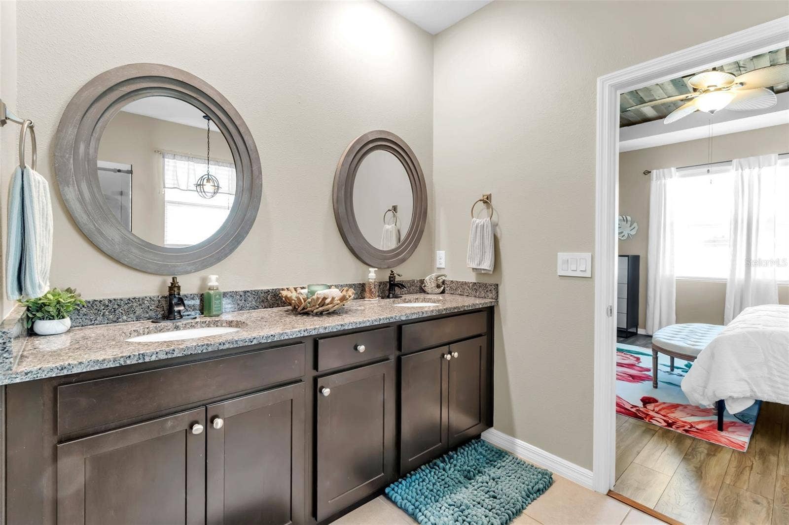 13225 WATERLEAF GARDEN CIRCLE, Riverview, FL 33579 13225 WATERLEAF GARDEN CIRCLE, Riverview, FL 33579