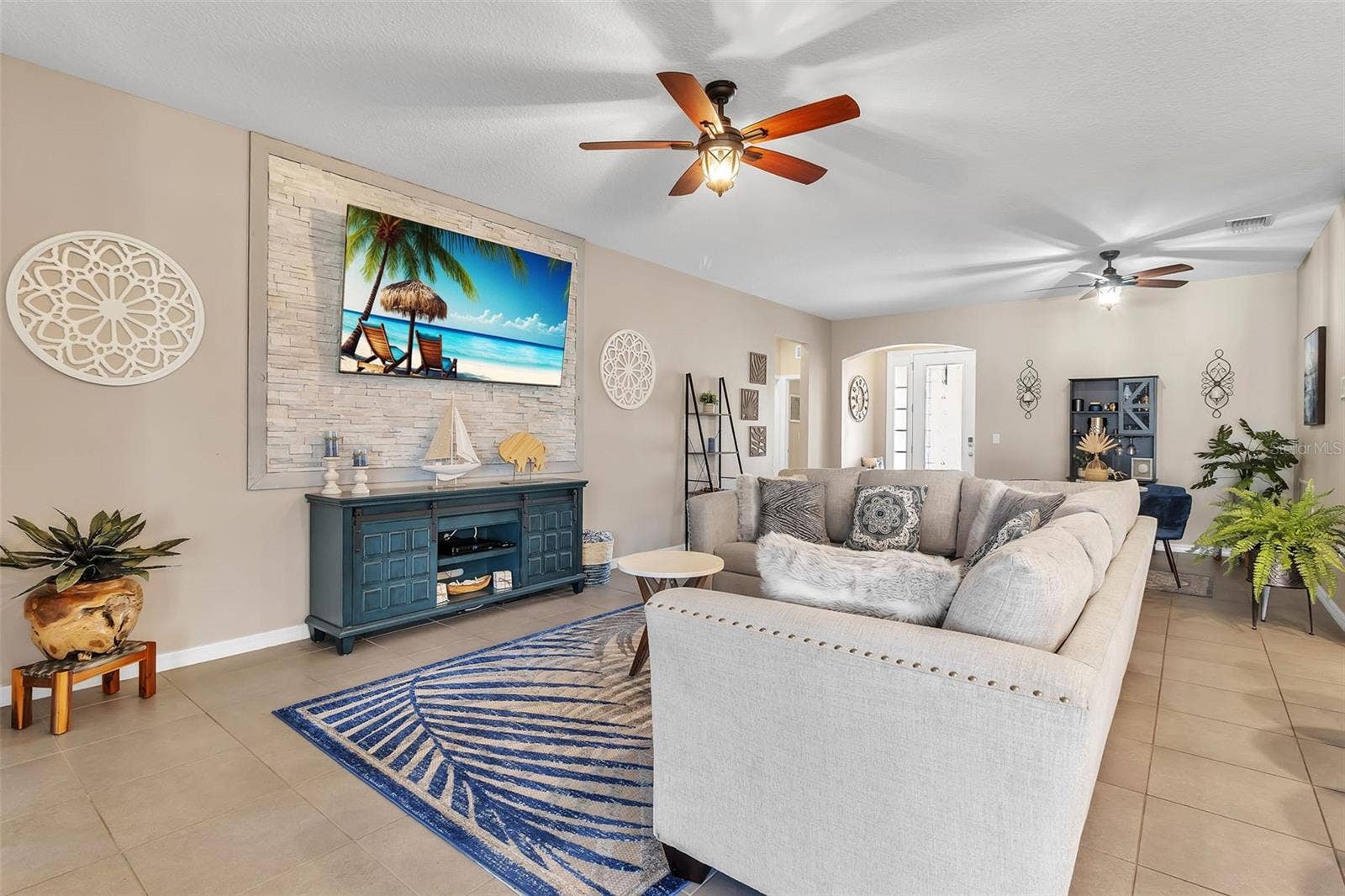 13225 WATERLEAF GARDEN CIRCLE, Riverview, FL 33579 13225 WATERLEAF GARDEN CIRCLE, Riverview, FL 33579