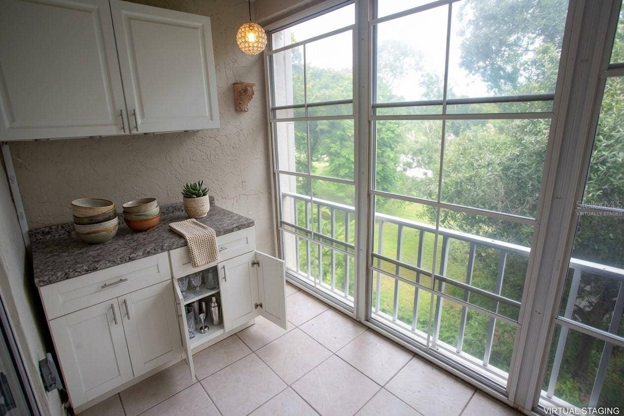 3710 LAKE BAYSHORE DRIVE, #k416, Bradenton, FL 34205 Virtually Staged