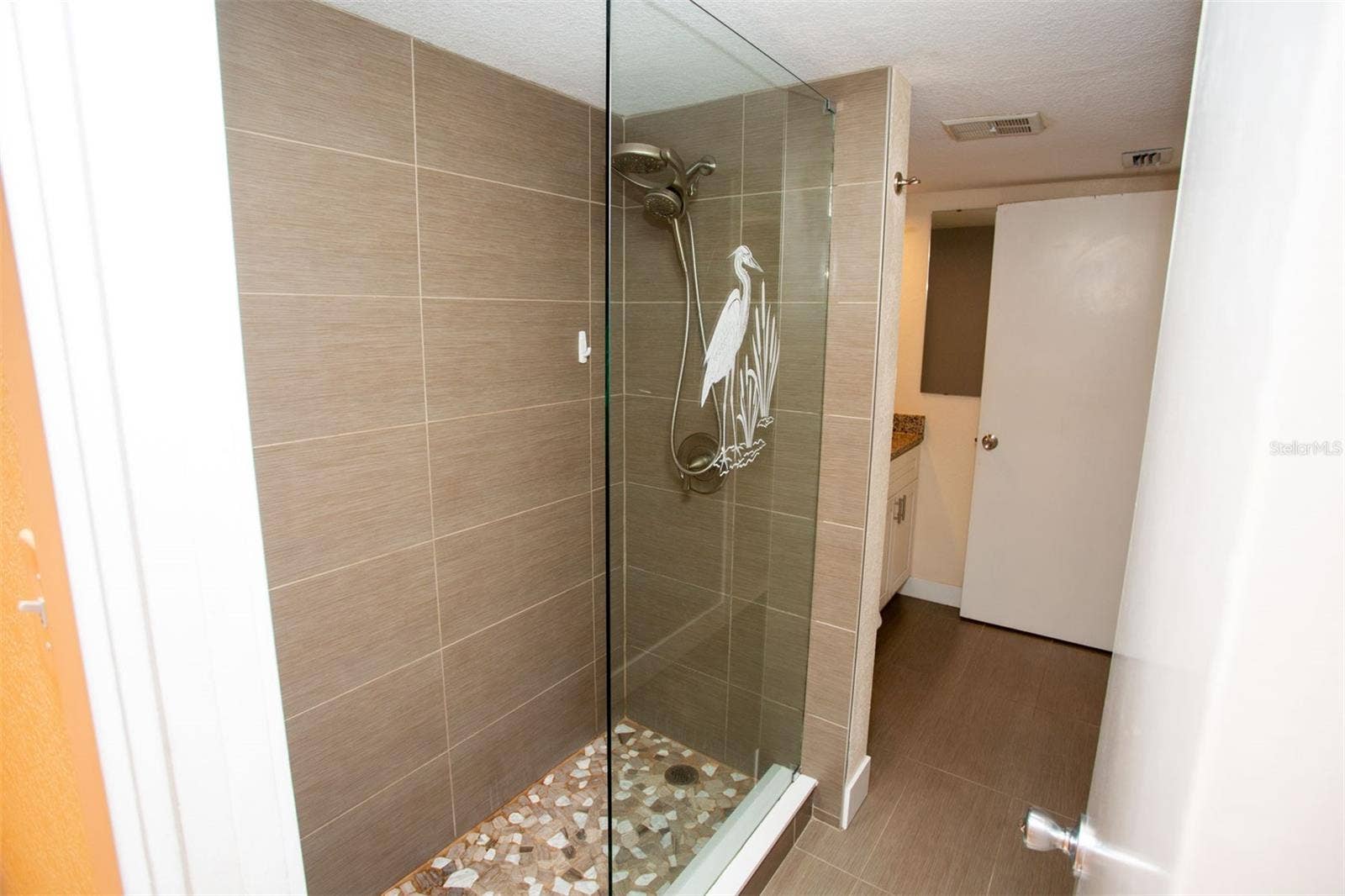 3710 LAKE BAYSHORE DRIVE, #k416, Bradenton, FL 34205 3710 LAKE BAYSHORE DRIVE, #k416, Bradenton, FL 34205
