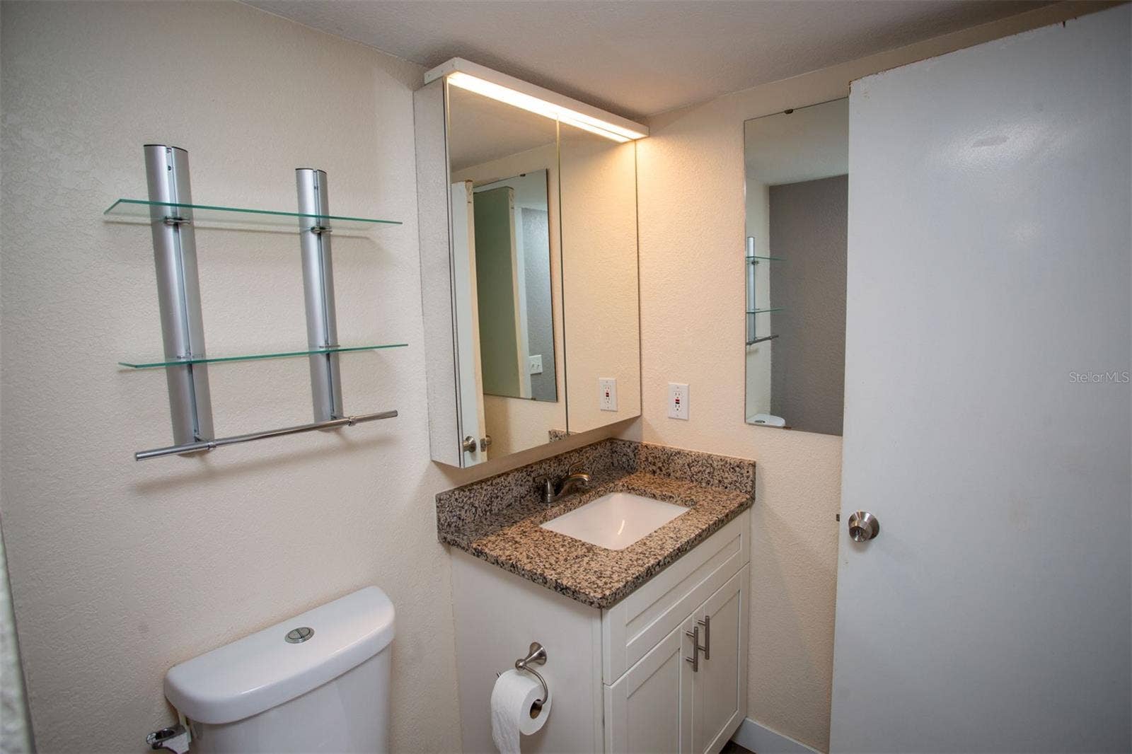 3710 LAKE BAYSHORE DRIVE, #k416, Bradenton, FL 34205 3710 LAKE BAYSHORE DRIVE, #k416, Bradenton, FL 34205