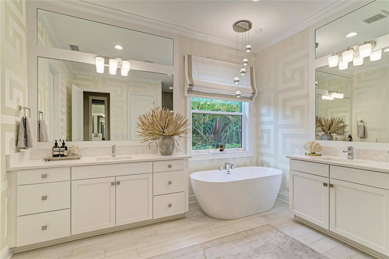 6185 LUNGO LAGO DRIVE, Sarasota, FL 34241