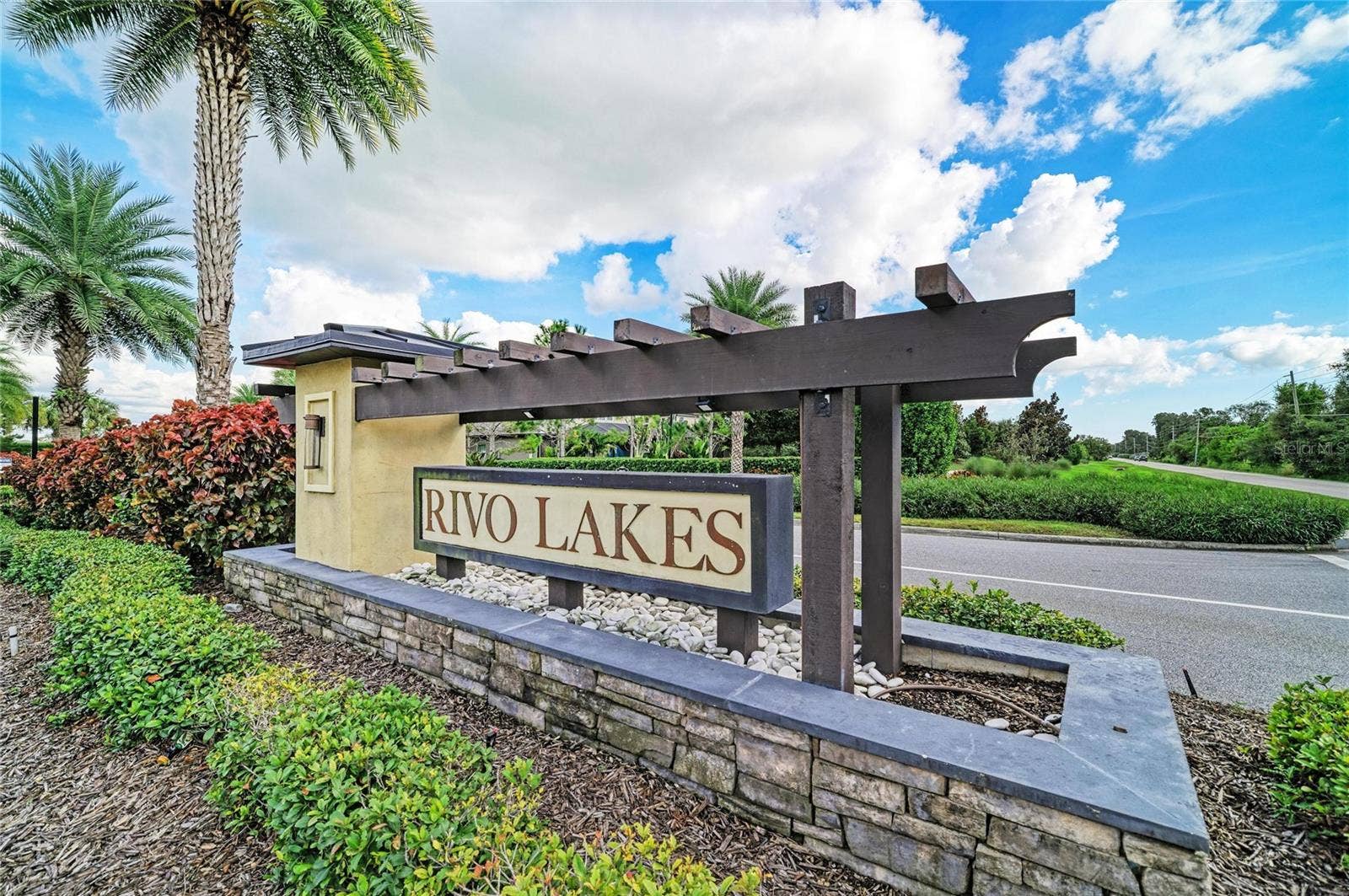 6185 LUNGO LAGO DRIVE, Sarasota, FL 34241