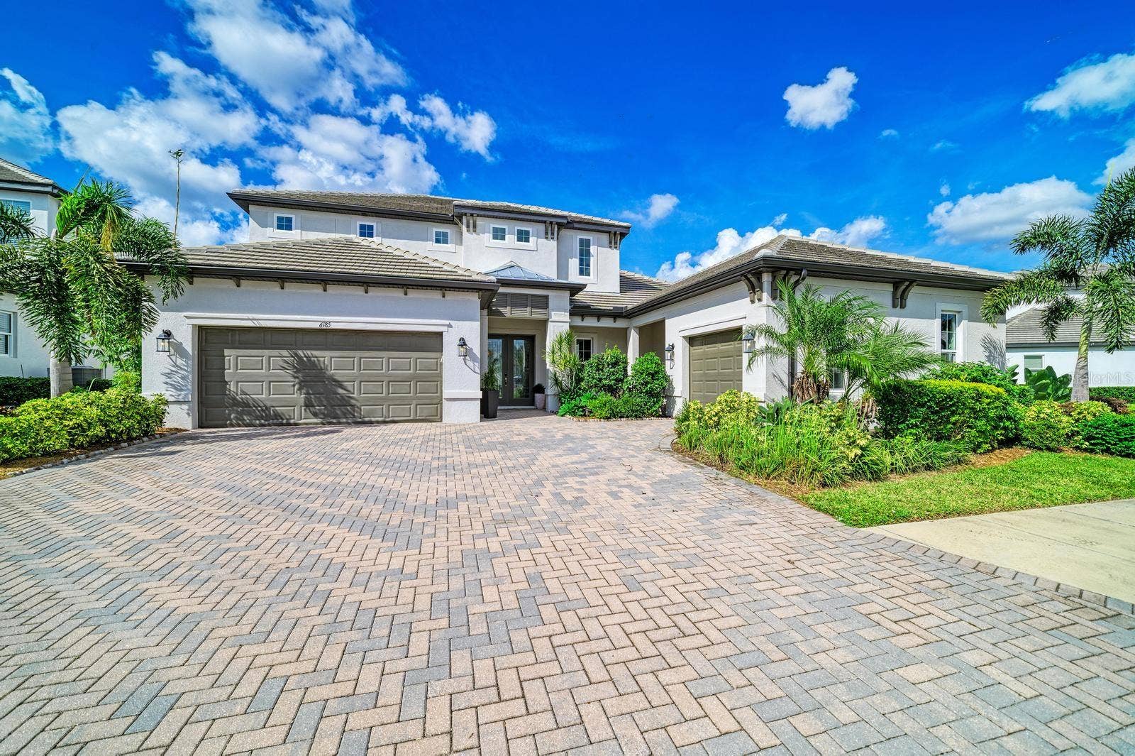 6185 LUNGO LAGO DRIVE, Sarasota, FL 34241