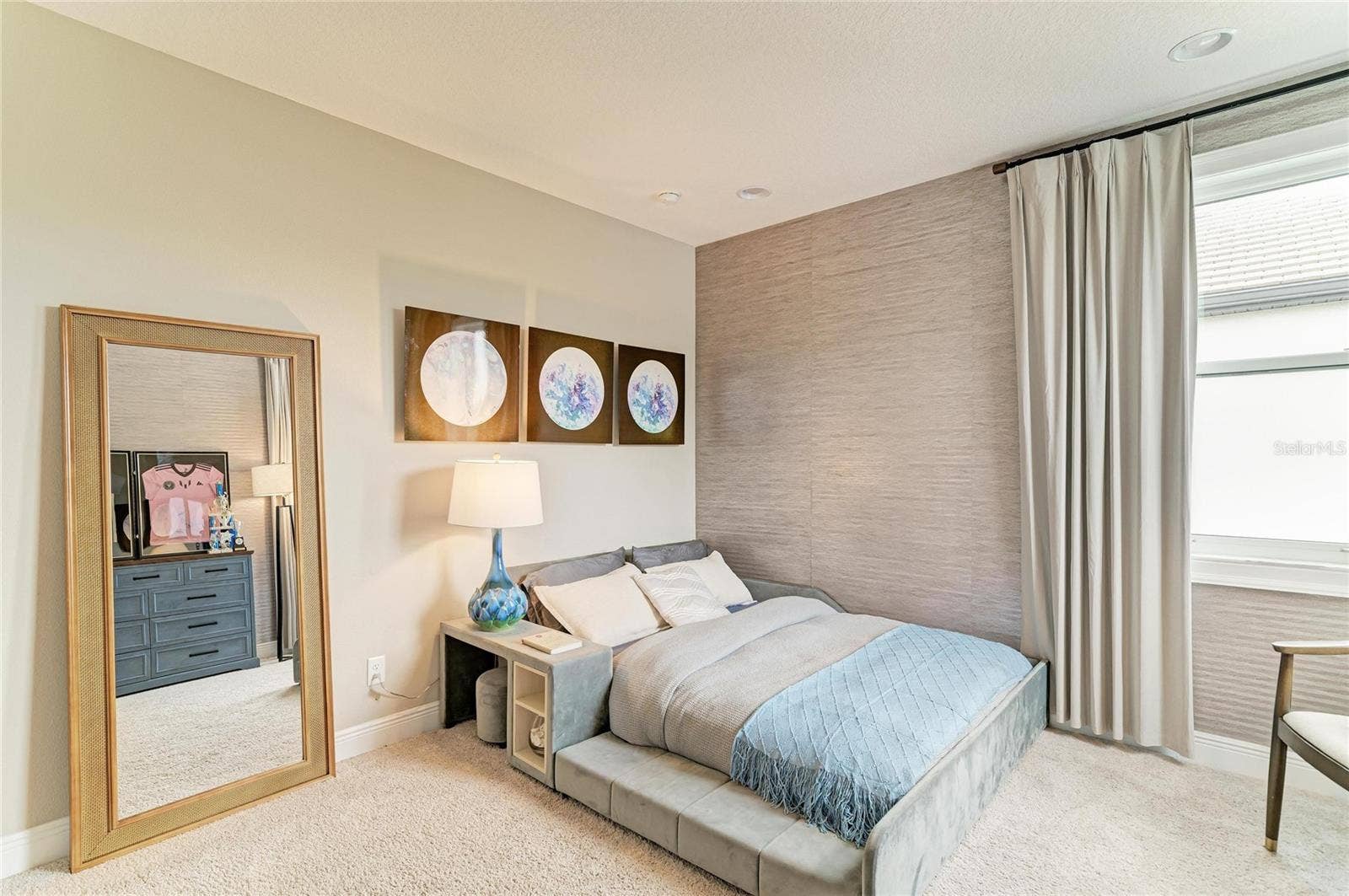 6185 LUNGO LAGO DRIVE, Sarasota, FL 34241