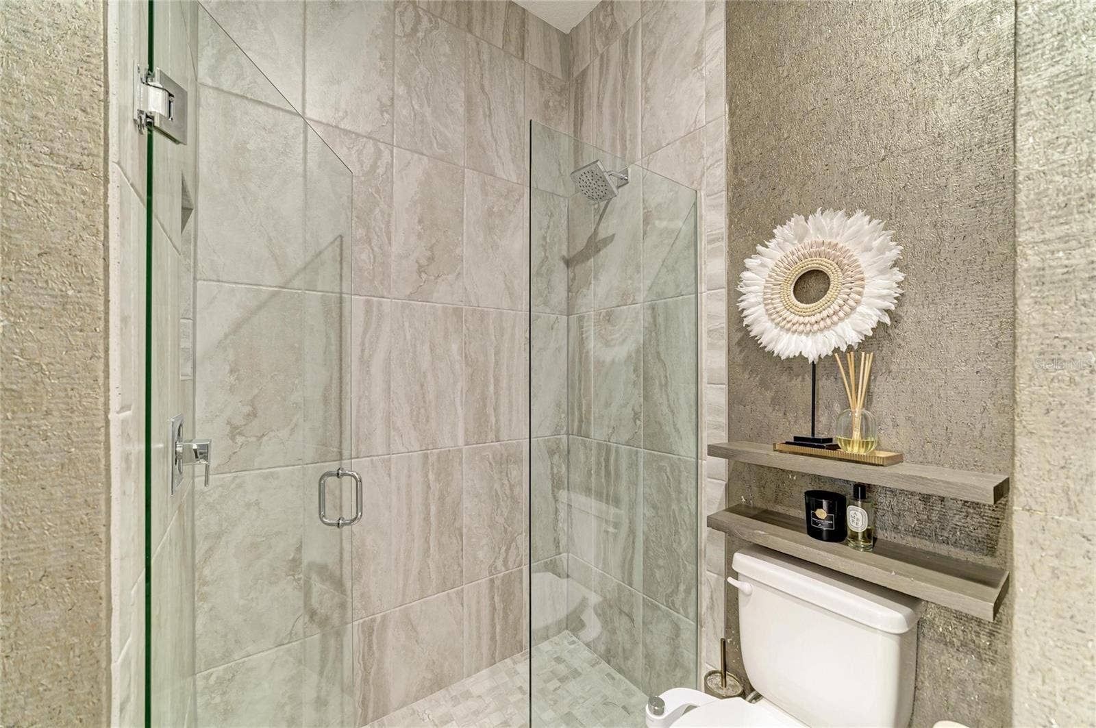 6185 LUNGO LAGO DRIVE, Sarasota, FL 34241