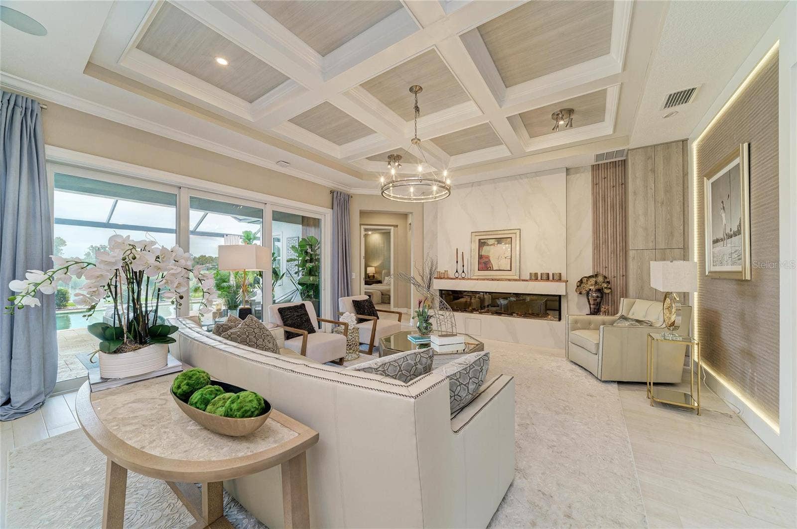 6185 LUNGO LAGO DRIVE, Sarasota, FL 34241