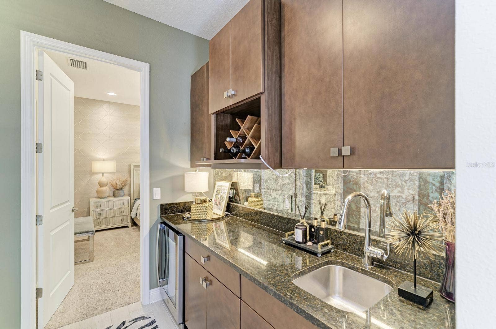 6185 LUNGO LAGO DRIVE, Sarasota, FL 34241