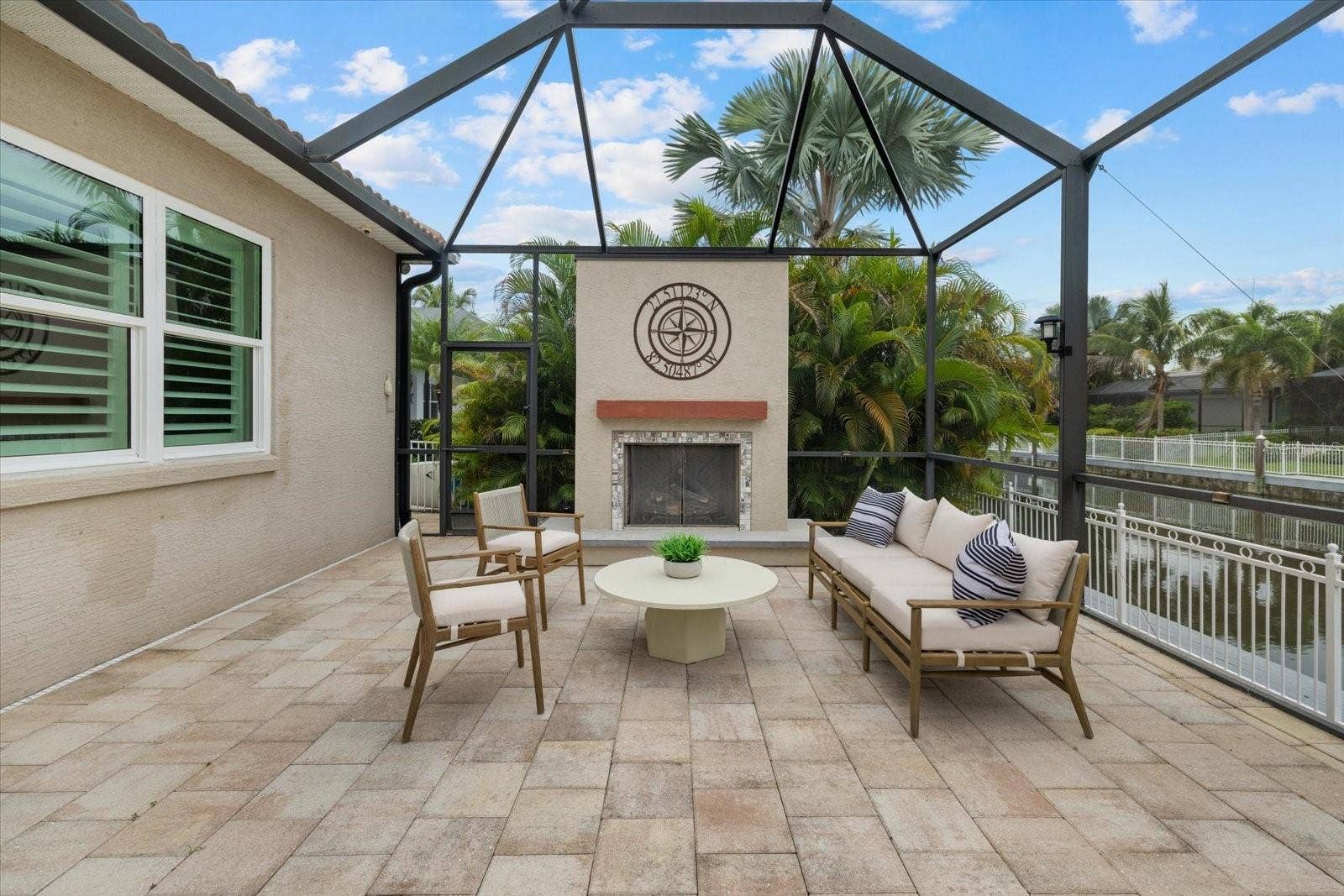 575 FORE DRIVE, Bradenton, FL 34208