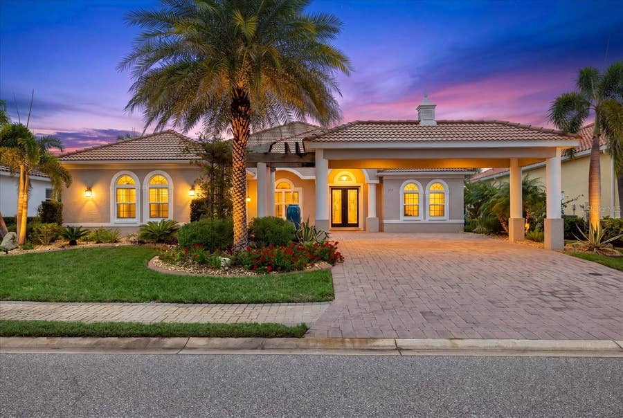 Property photo for 575 FORE DRIVE, Bradenton, FL