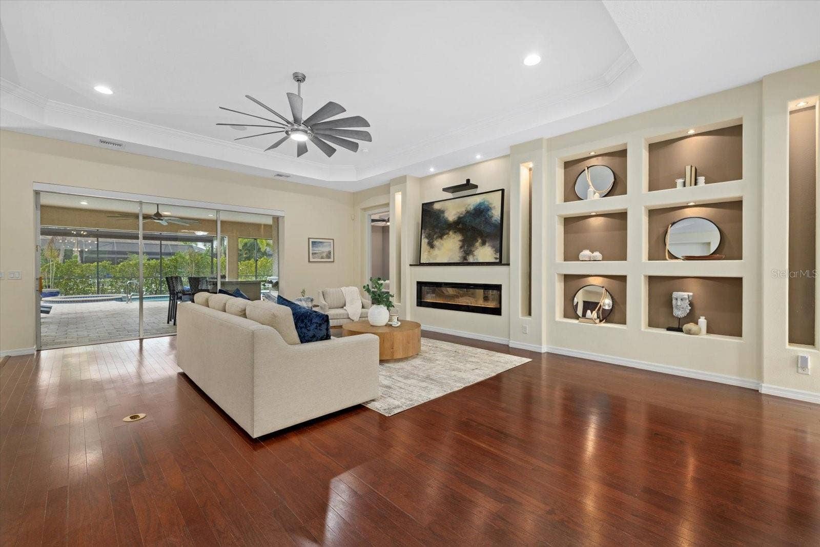 575 FORE DRIVE, Bradenton, FL 34208