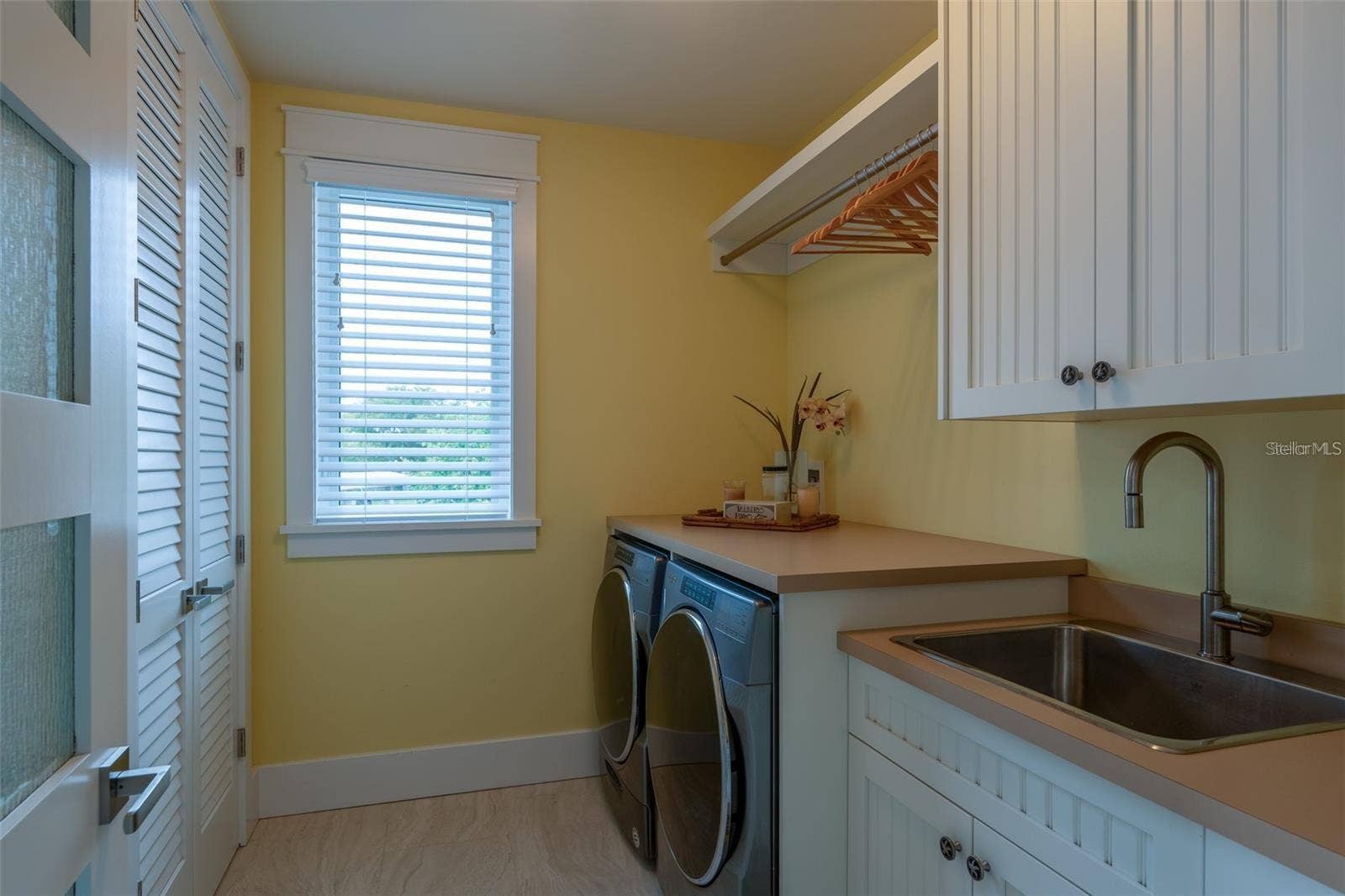 242 OAK AVENUE, Anna Maria, FL 34216 242 OAK AVENUE, Anna Maria, FL 34216