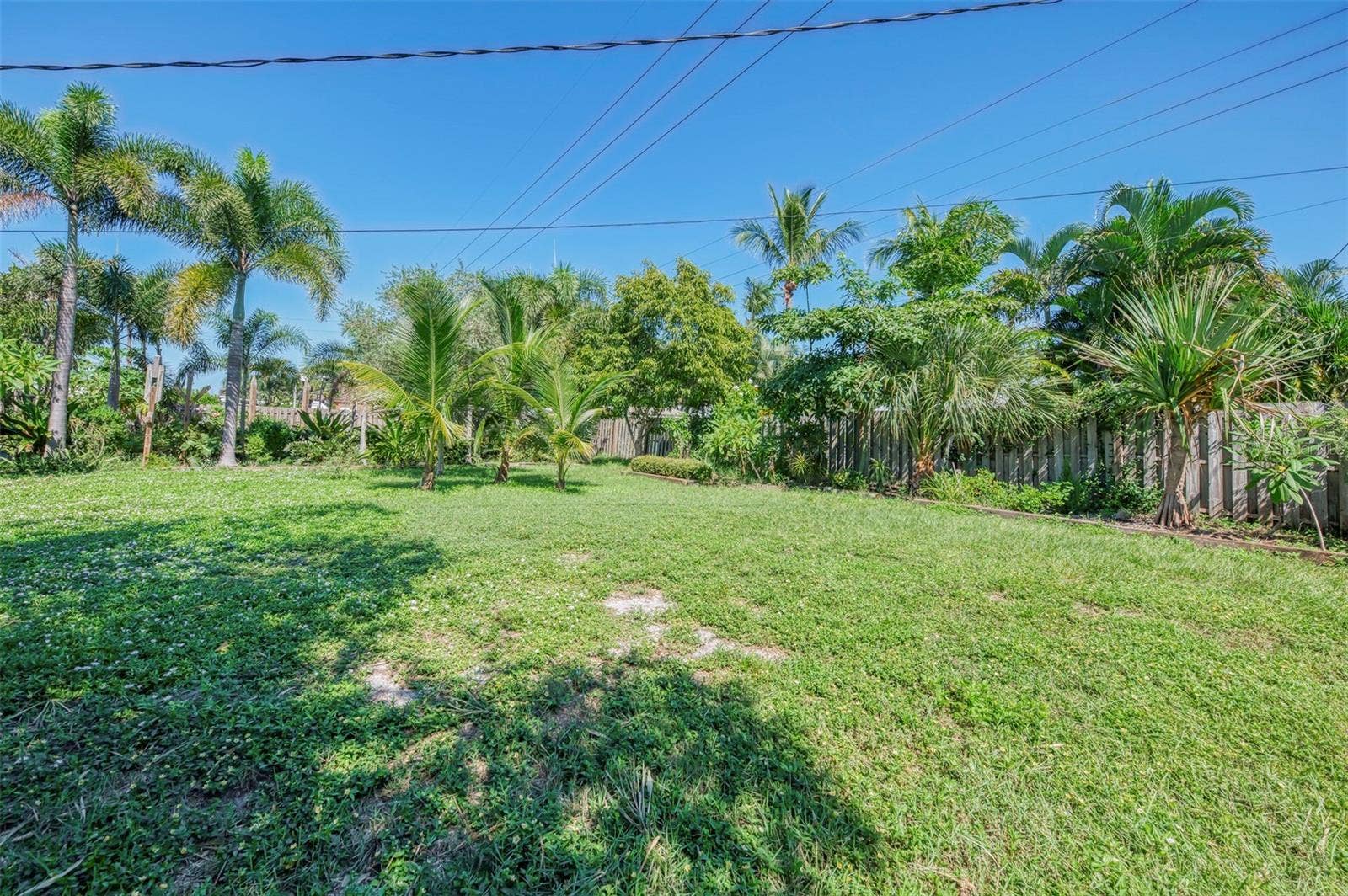 211 46TH STREET W, Bradenton, FL 34209 211 46TH STREET W, Bradenton, FL 34209