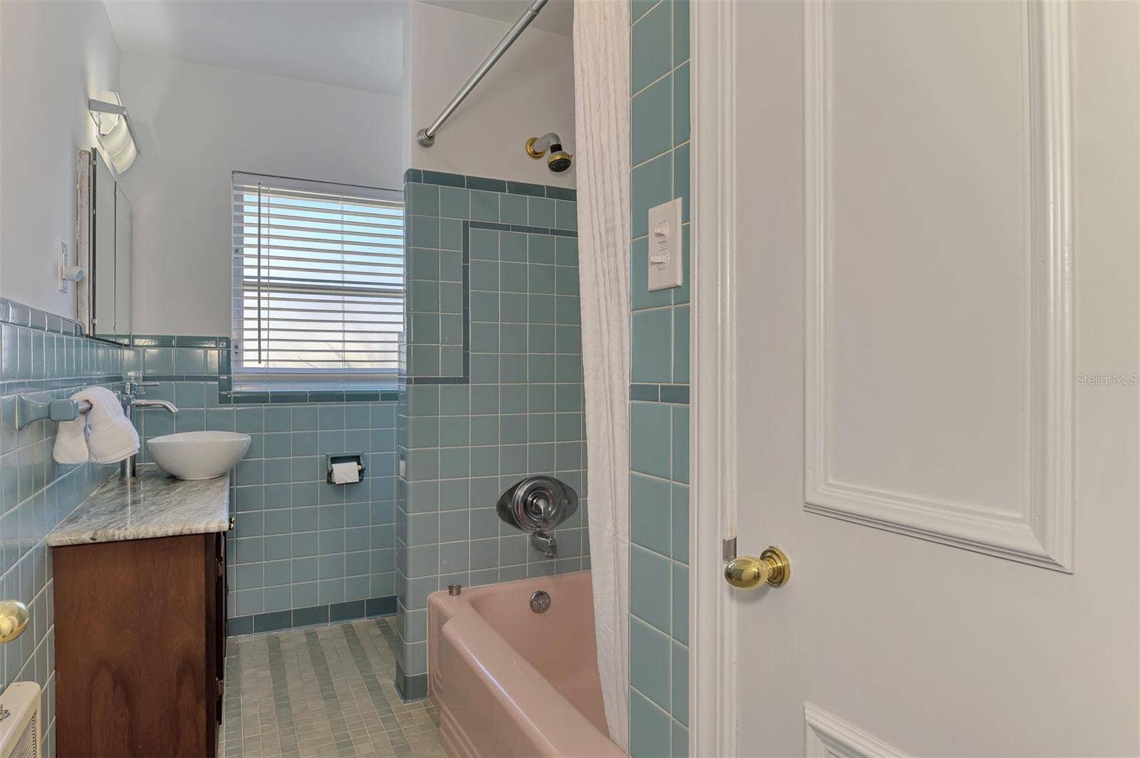 211 46TH STREET W, Bradenton, FL 34209 211 46TH STREET W, Bradenton, FL 34209