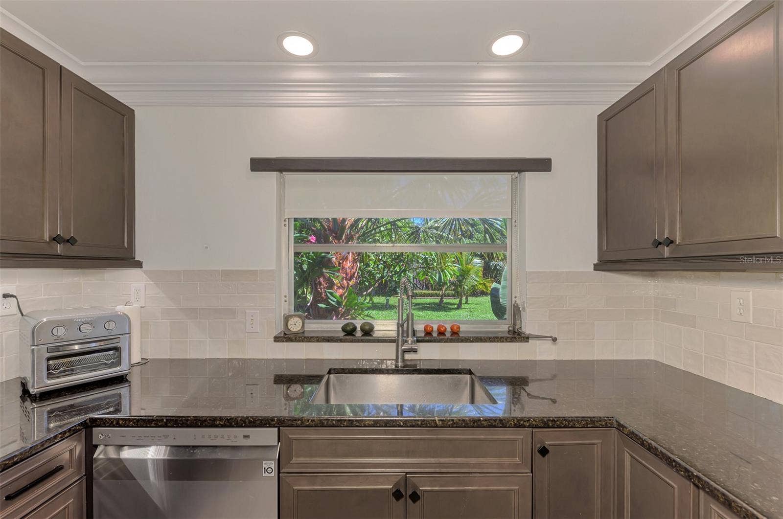 211 46TH STREET W, Bradenton, FL 34209 211 46TH STREET W, Bradenton, FL 34209
