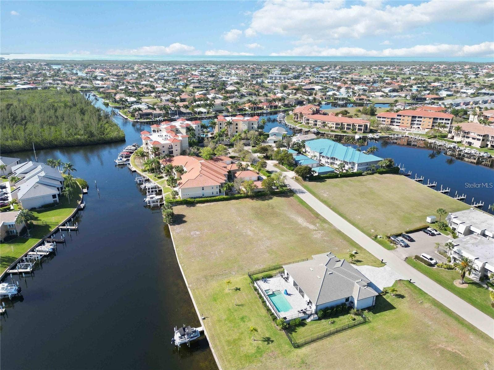 3240 WOODTHRUSH DRIVE, #111 & 112, Punta Gorda, FL 33950